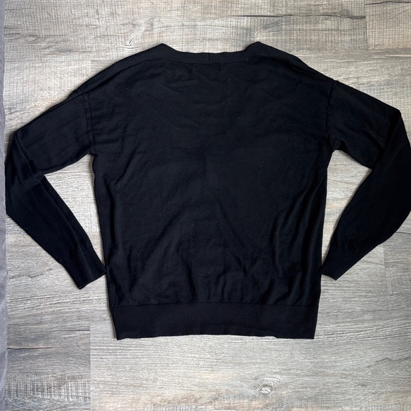 Banana Republic Classic Black V-Neck Cardigan - Picture 5 of 6